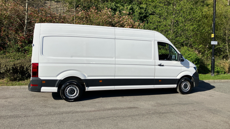 Volkswagen Crafter Cr35 Lwb Diesel Fwd 2.0 TDI 140PS Commerce High Roof Van